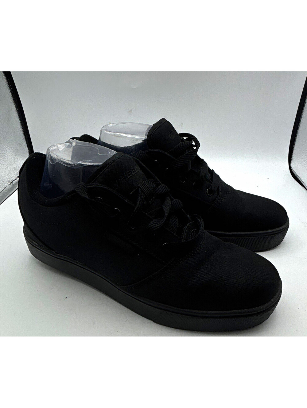 Heelys Pro 20 Black Lace Up Low Top Sneaker w/ Wheels Style Code HES10430 Size 9